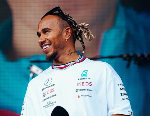 Lewis Hamilton Advierte Que Red Bull Ya Aventaja Al Resto En El