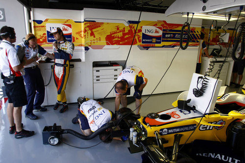 Piquet en su box