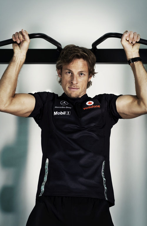 Jenson Button se machaca en el gimnasio