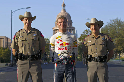 David Coulthard junto a dos 'cowboys' en Texas