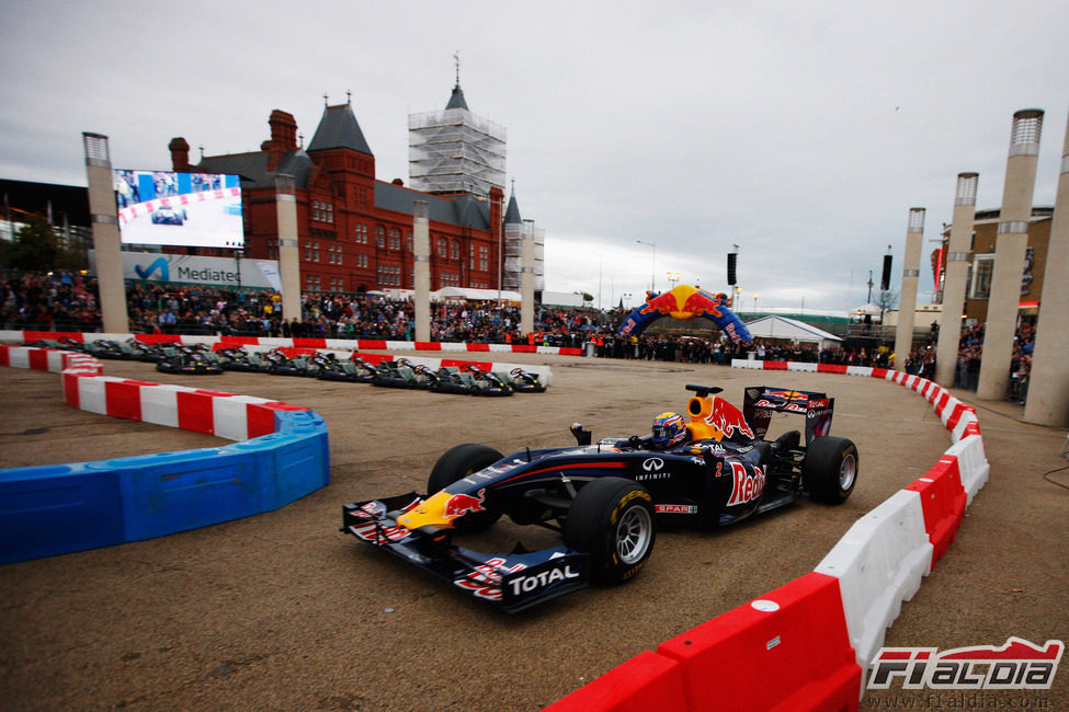 Mark Webber con el RB5 en la Speed Jam 2011