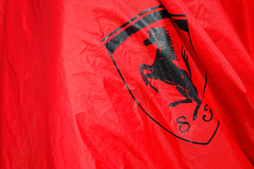 Bandera roja de Ferrari