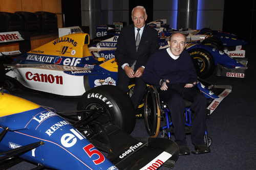 Sir Frank Williams y Bernard Rey junto a las joyas del equipo