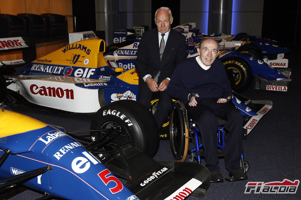 Sir Frank Williams y Bernard Rey junto a las joyas del equipo