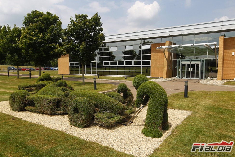 Entrada de las instalaciones de Williams en Grove