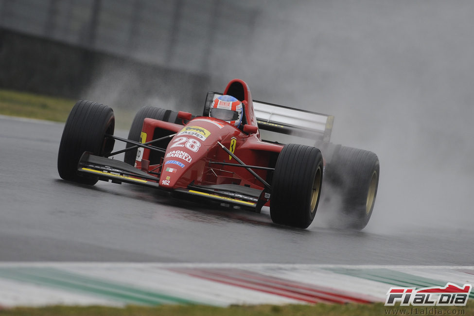 El Ferrari 412T2 rueda en Mugello