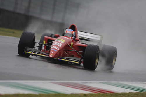 El Ferrari 412T2 rueda en Mugello