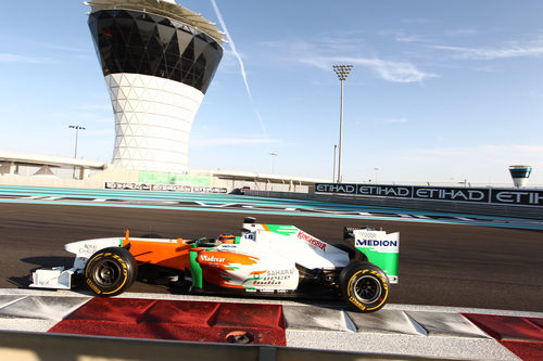 Max Chilton al volante del Force India en Yas Marina