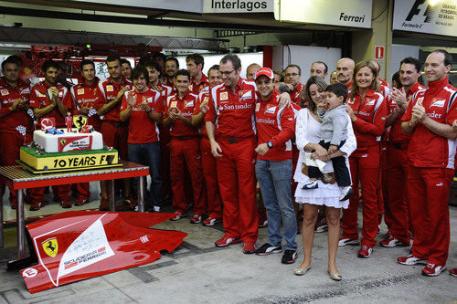 Ferrari homenajeó a Felipe Massa en Brasil