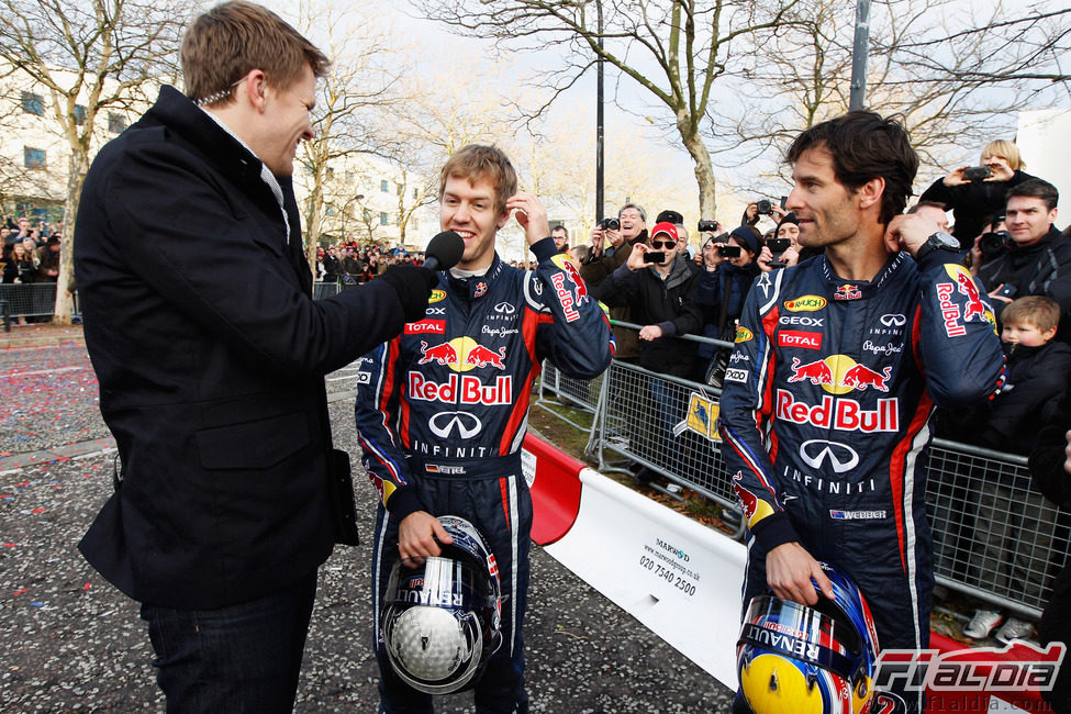 Jake Humphrey entrevista a Sebastian Vettel y Mark Webber