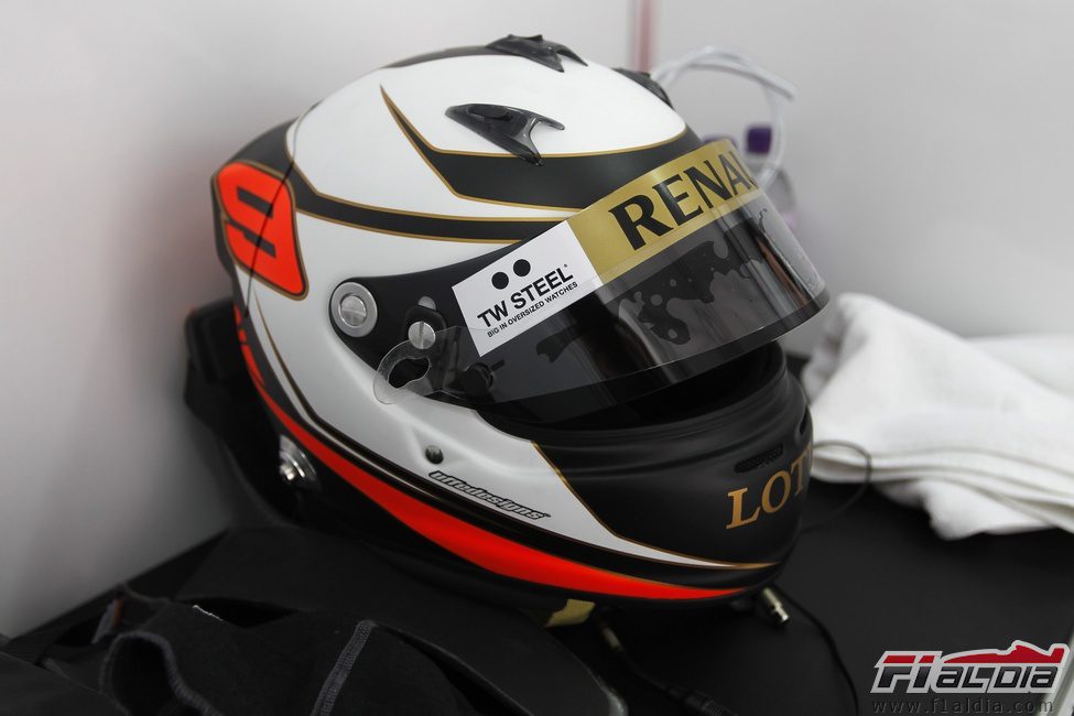 Casco de Kimi Räikkönen para 2012