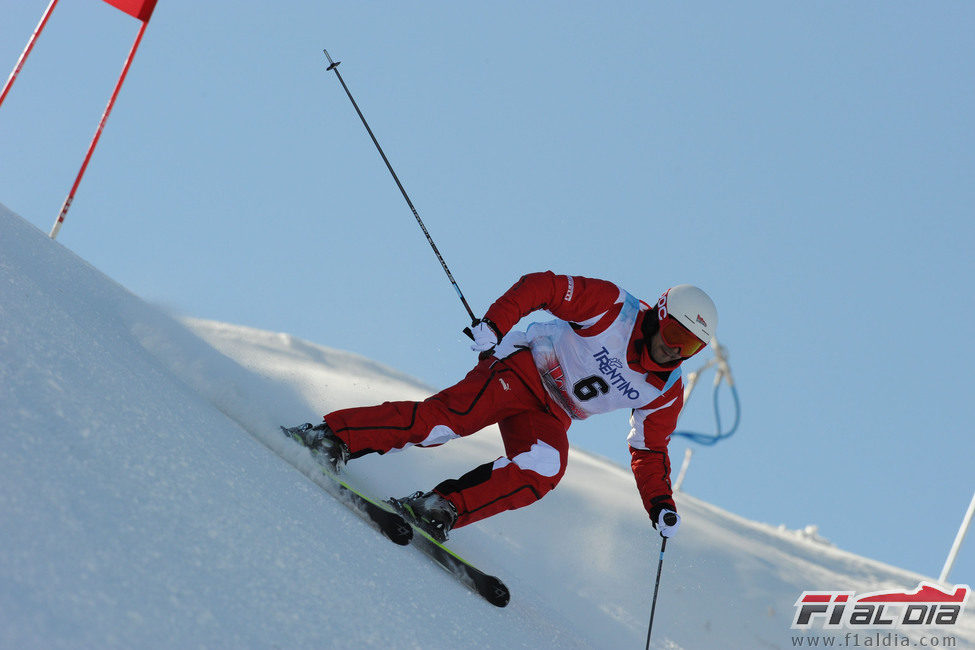 Felipe Massa esquiando en Madonna di Campiglio