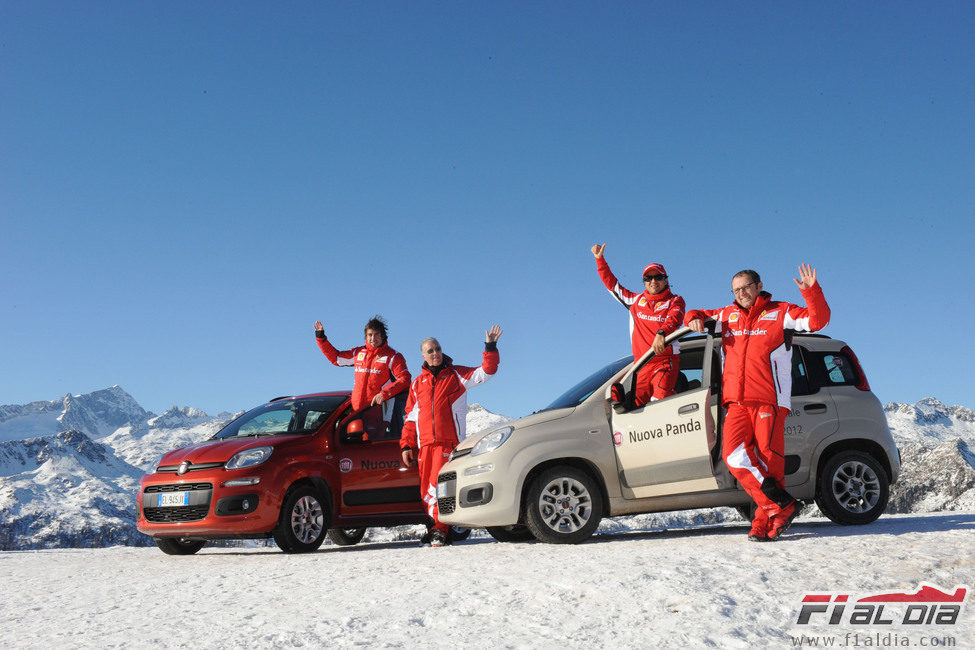 Alonso, Ferrari, Massa y Domenicali con los FIAT