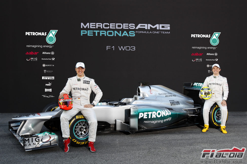 Michael Schumacher y Nico Rosberg con el Mercedes W03