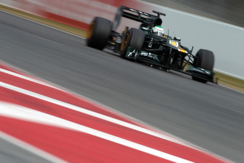 Heikki Kovalainen rueda en Montmeló con el CT01