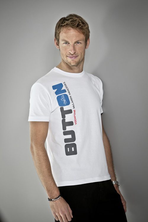 Jenson Button con su camiseta personalizada