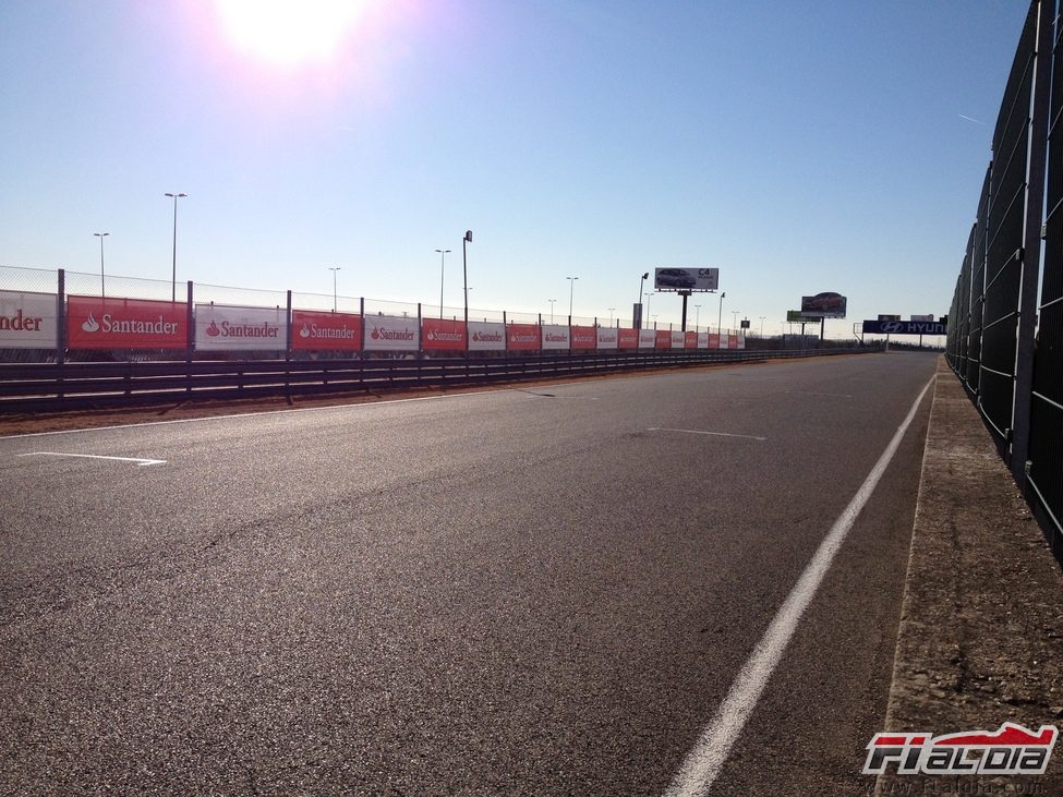 Recta principal del Circuito del Jarama