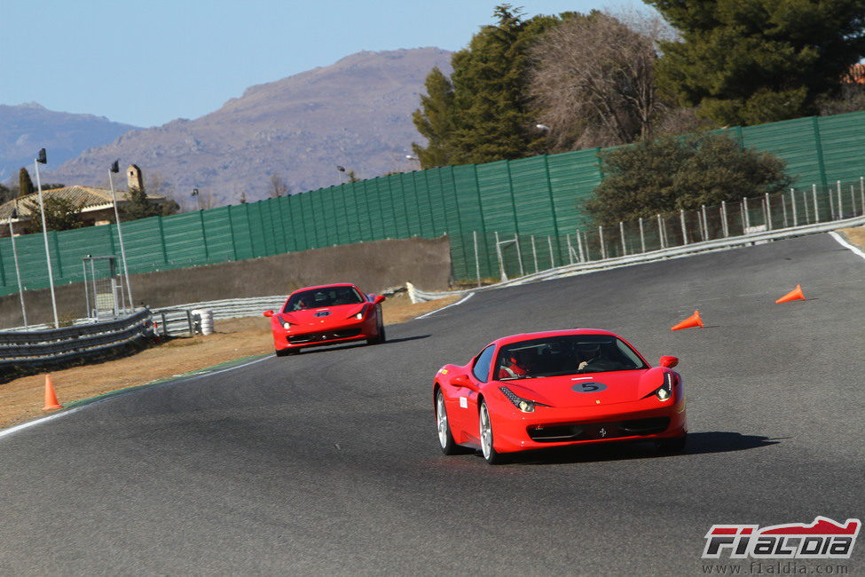 Los Ferrari 458 Italia en el circuito del Jarama