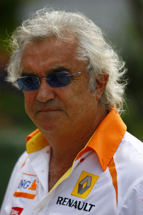 Briatore preocupado