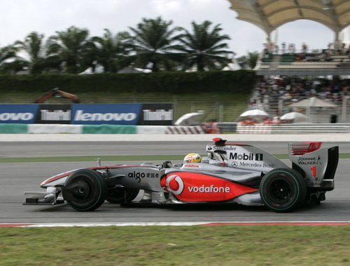 Hamilton en la carrera de Malasia