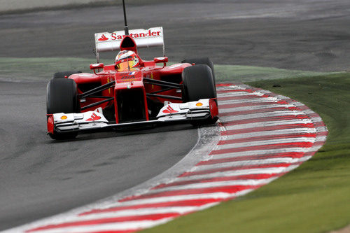 Jules Bianchi rueda para Ferrari