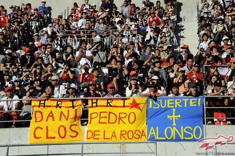 Mucho apoyo a los pilotos españoles en Japón 2012