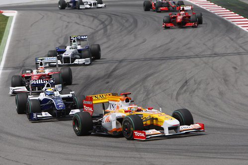 Alonso en la salida del GP de España