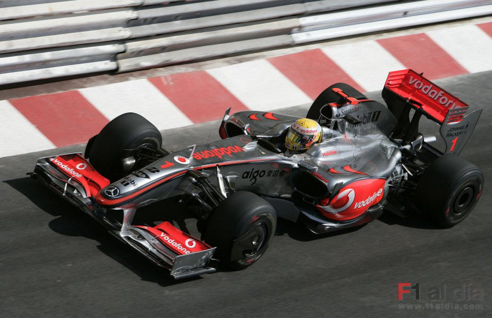 Hamilton en su McLaren