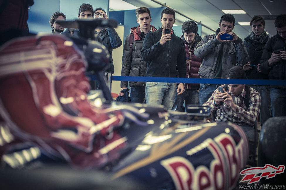 Toro Rosso en el Politécnico de Milán