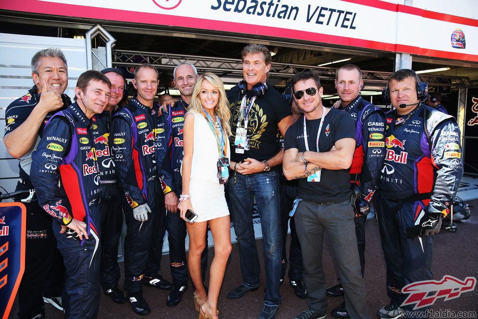 Felix Baumgartner junto a David Hasselhoff en el box