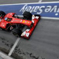 Fernando Alonso rueda en los Libres 3 de Canadá