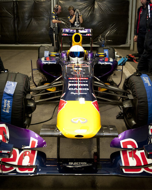 The Stig se sube al Red Bull RB7