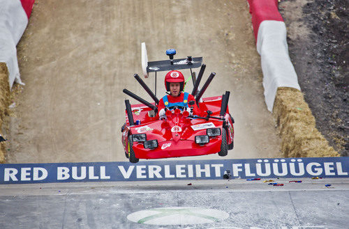 Sebastian Vettel, a lo Mario Kart