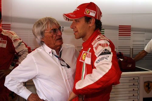 Ecclestone y Badoer