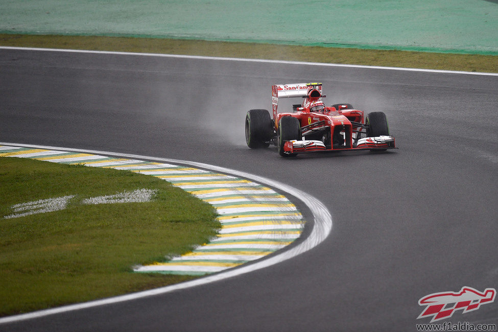 Felipe Massa disputa la clasificación en Brasil