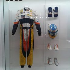 Equipación de Fernando Alonso en la temporada 2008