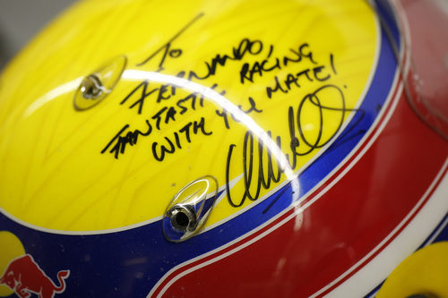 Dedicatoria de Mark Webber a Fernando Alonso