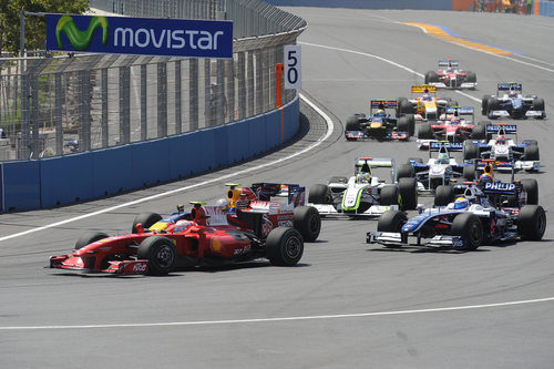 Raikkonen en la primera curva