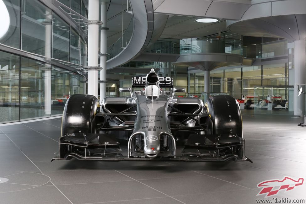 Vista frontal del MP4-29