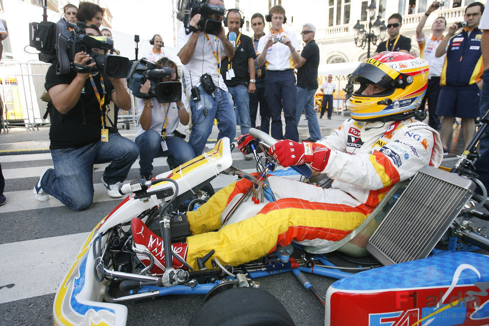 Alonso en el kart