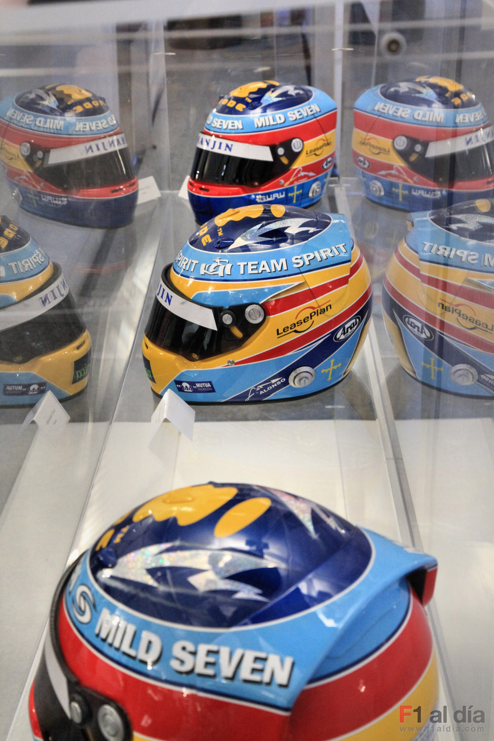 Cascos de Fernando Alonso