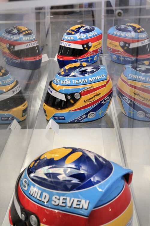 Cascos de Fernando Alonso