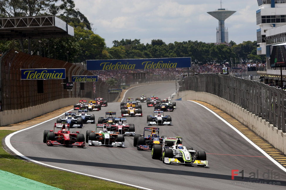 La salida de Interlagos