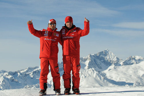 Felipe y Fernando saludan en la nieve