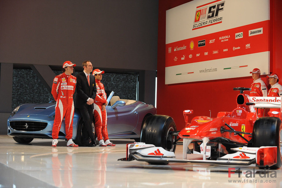 Alonso, Domenicali y Massa ven un video