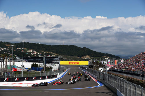 Primera curva del GP de Rusia 2016