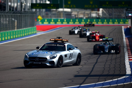 Coche de seguridad en la pista de Sochi