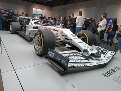 El AT01 de Pierre Gasly en Alpha Tauri en la F1 Exhibition de Madrid