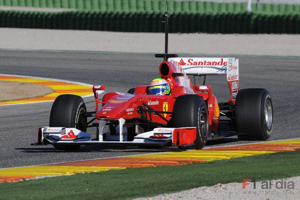 El coche rojo manda en Valencia