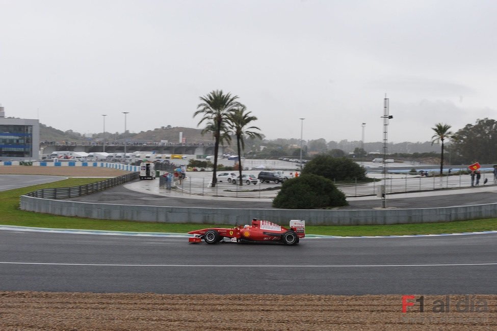 Alonso con en F10 en Jerez